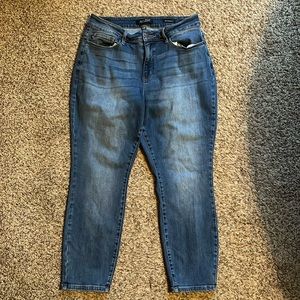 Judy Blue boyfriend fit jeans